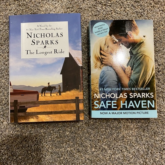 Book Bundle - Picture 1 of 2